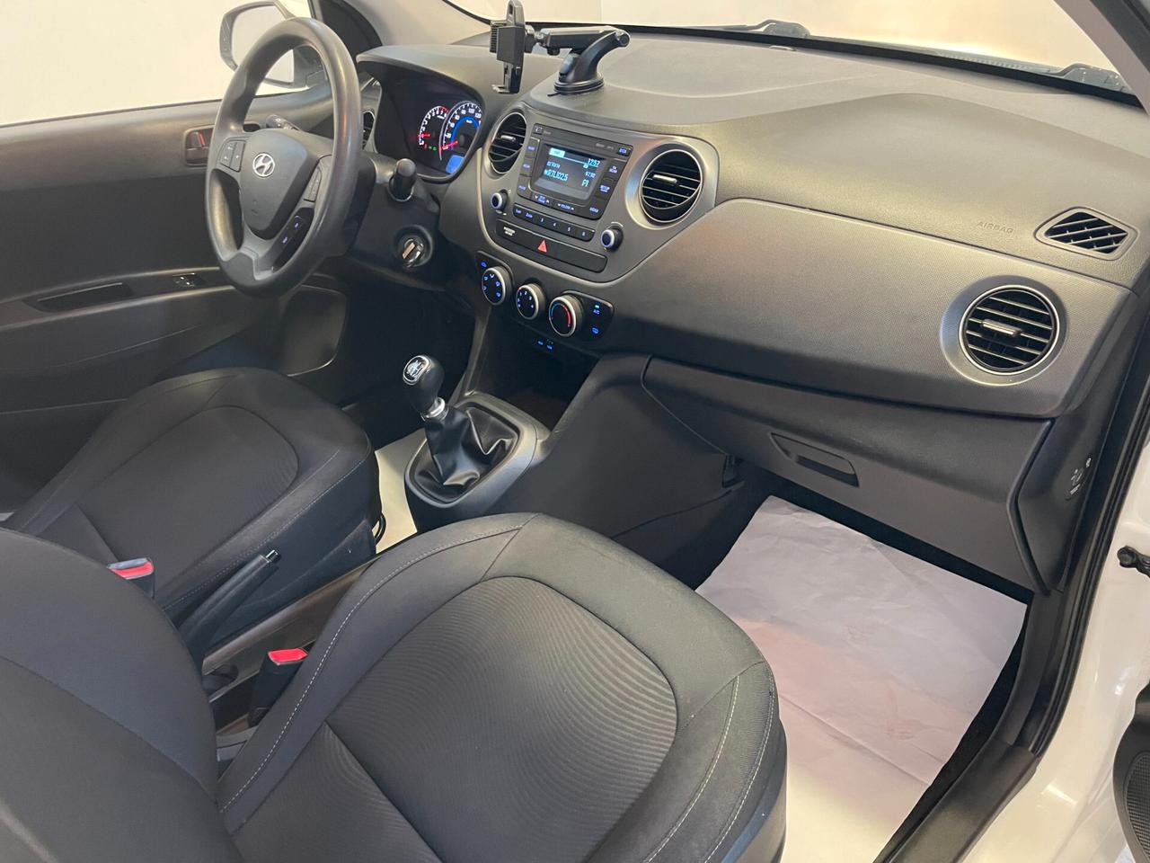 Hyundai i10 1.0 GPL Econext Login FULL TAGLIANDATA NEOPATENTATI