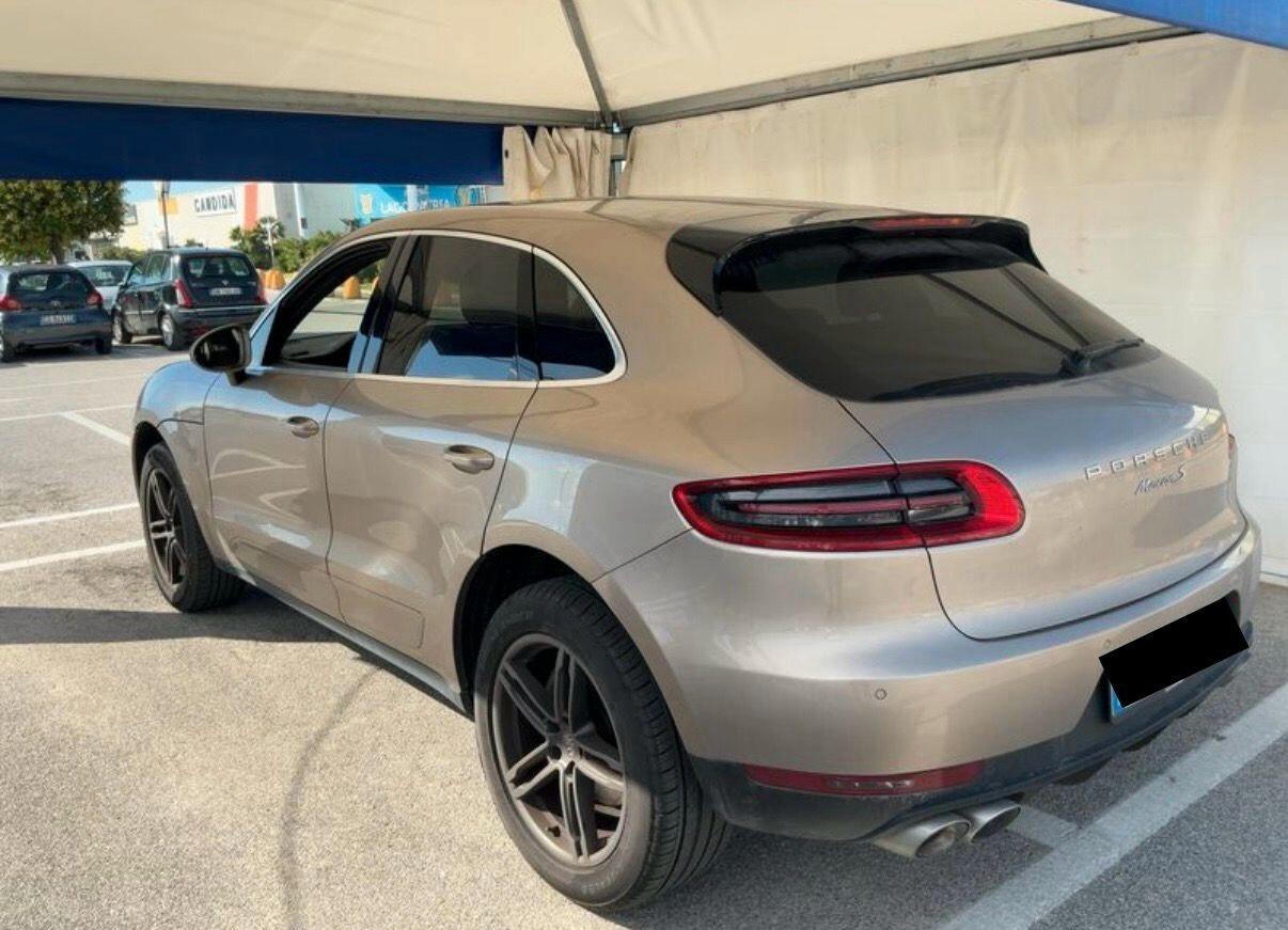 Porsche Macan S