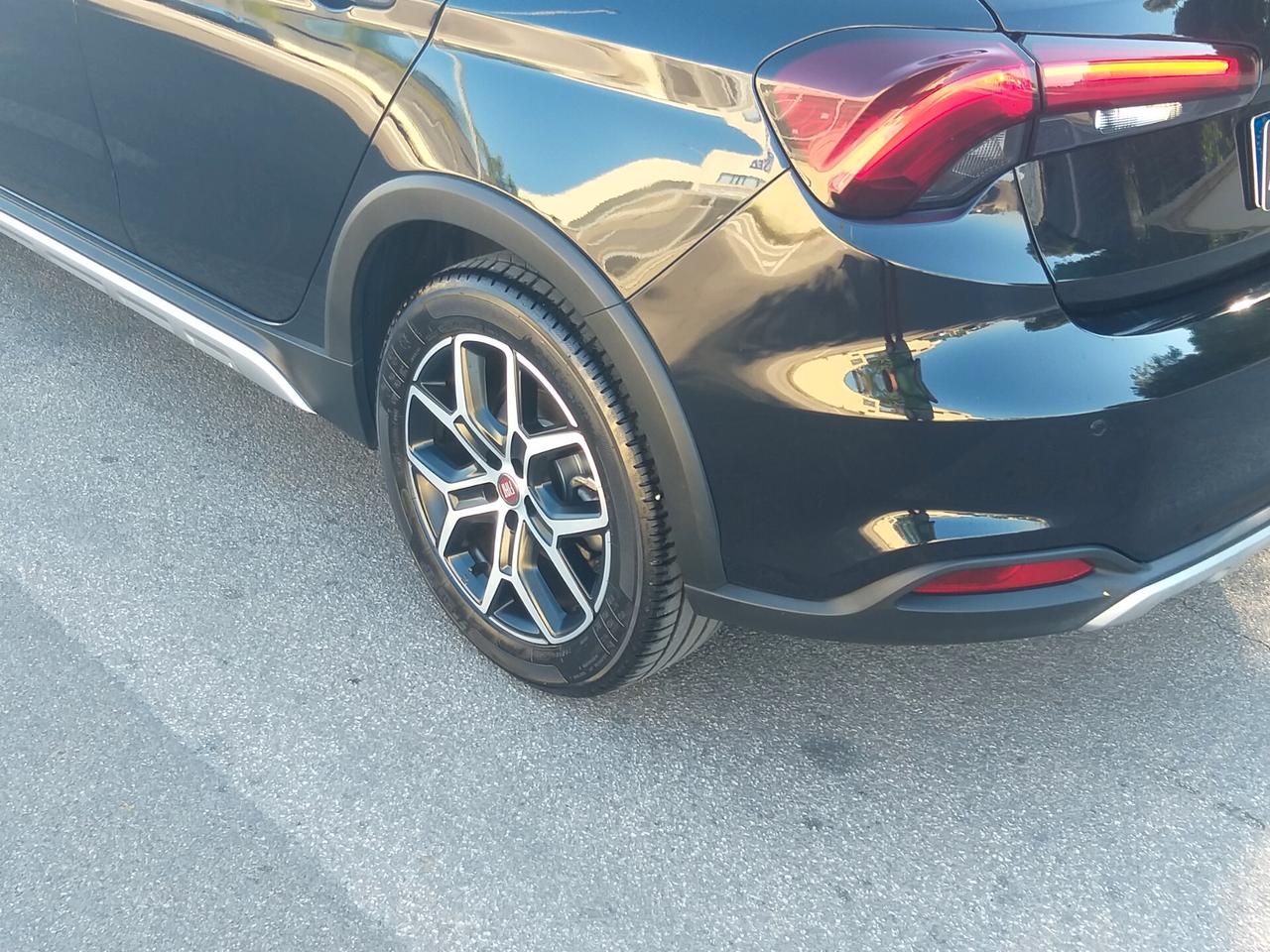 Fiat Tipo 1.6 Mjt S&S 5 porte Cross