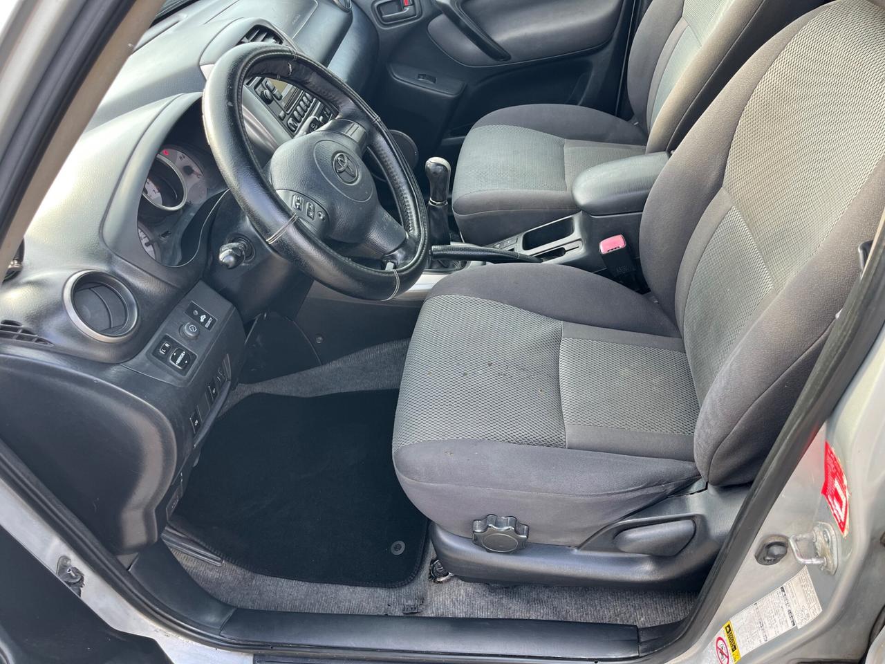 Toyota RAV 4 RAV4 2.0 Tdi D-4D cat 5 porte Sol