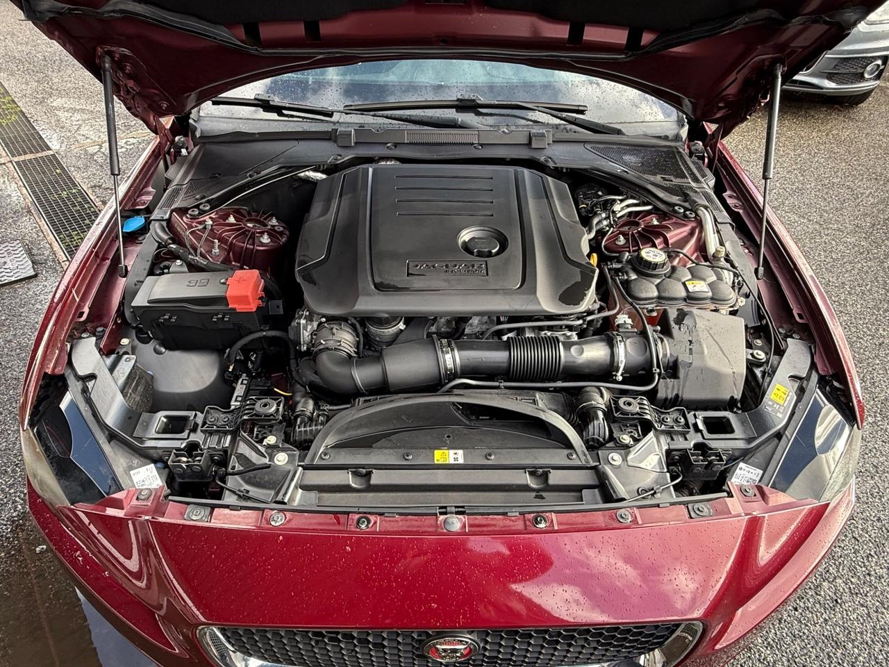 XE 2.0 D- Portfolio- (( 19 mila km-unipro )) -rate