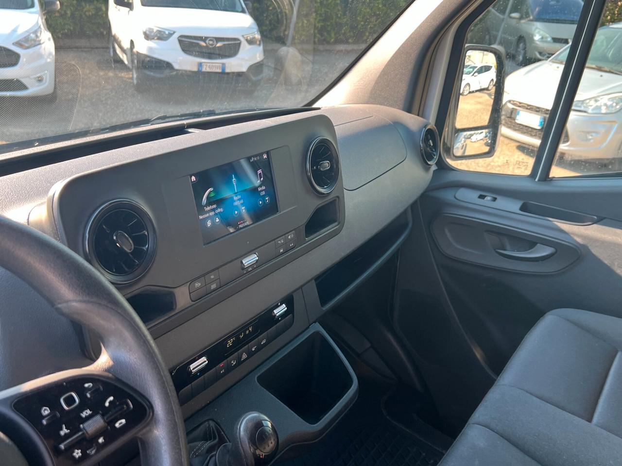 Mercedes Benz Sprinter