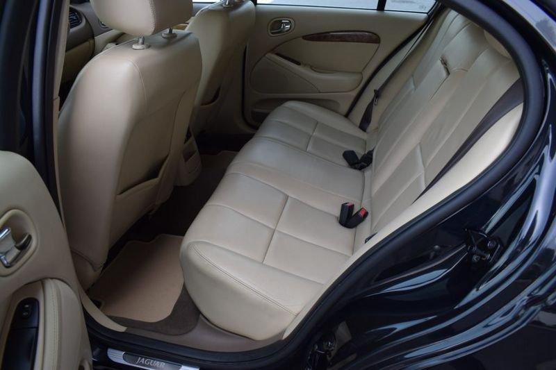 Jaguar S-Type 2.7 diesel V6 Executive