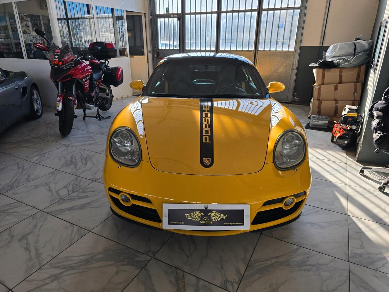 Porsche Cayman 2.7 - Permute