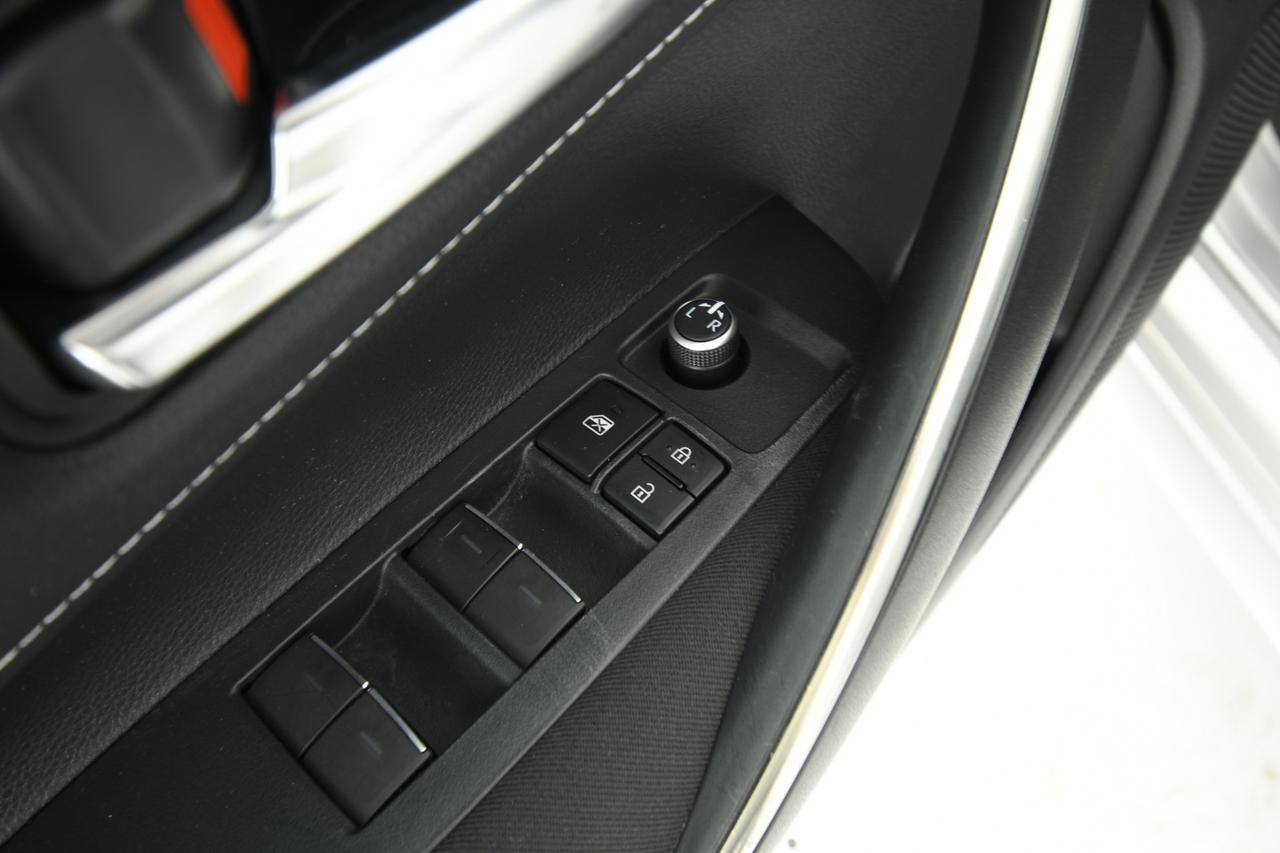 TOYOTA Corolla Touring Sports 1.8h Business cvt CAMERA+ACC+APP CONNECT