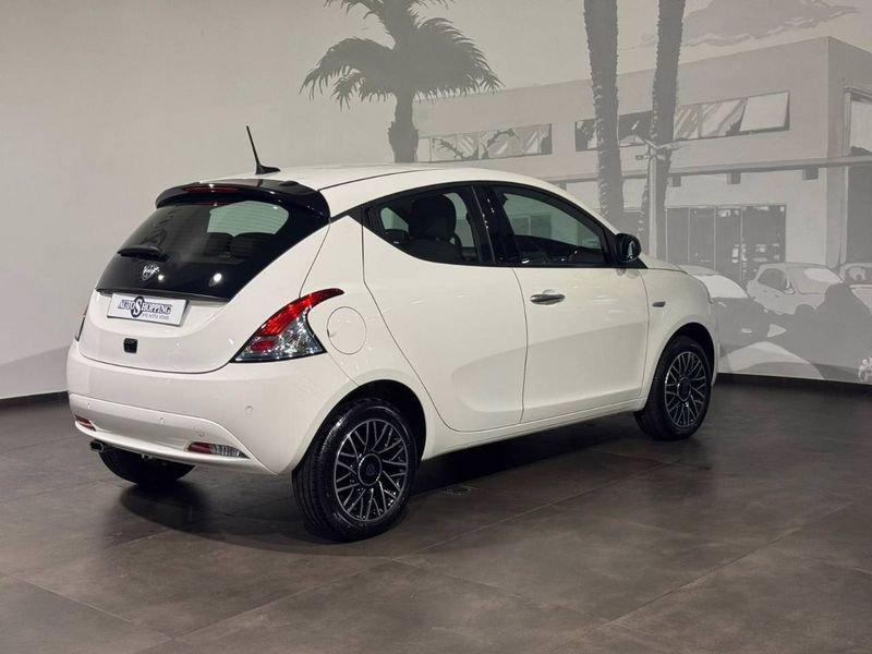 Lancia Ypsilon 3ª serie 1.0 FireFly 5 porte S&S Hybrid Platino