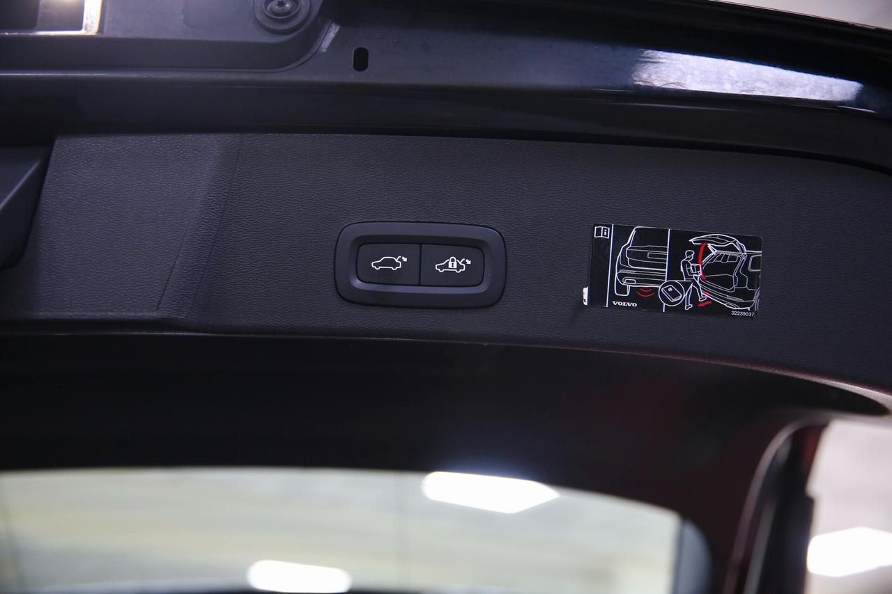 Volvo XC40 T4 Recharge Plug-in Hybrid Inscription