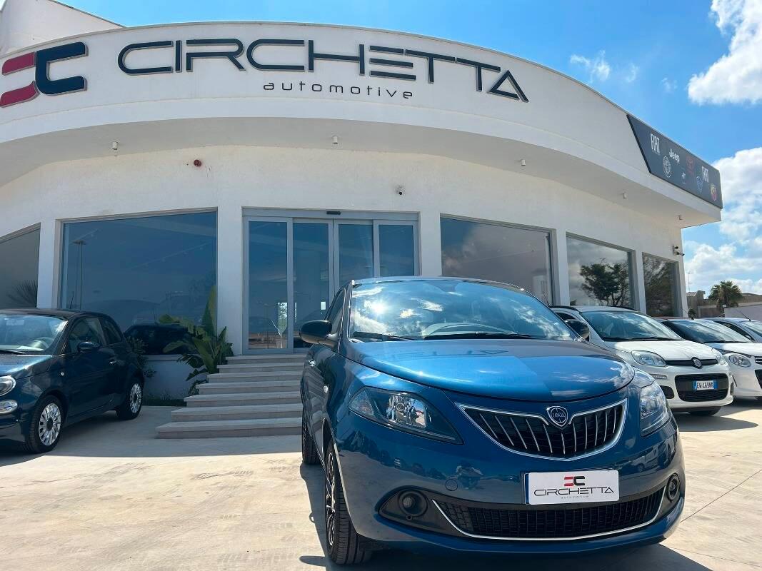 Lancia Ypsilon III 1.0 firefly hybrid Platino s&s 70cv