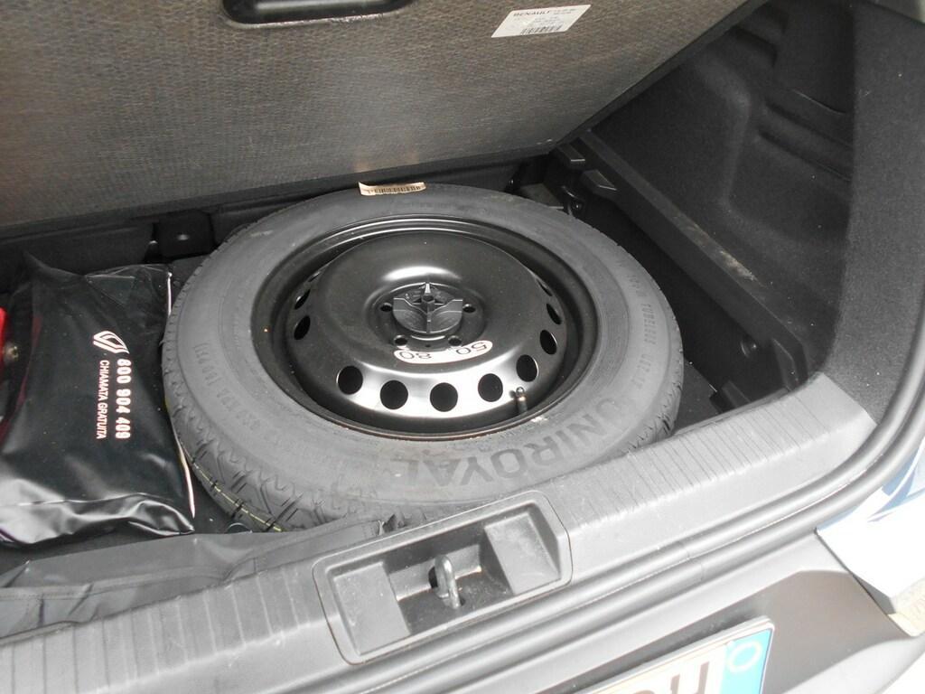 Renault Captur 1.6 Hybrid Techno E-Tech Auto