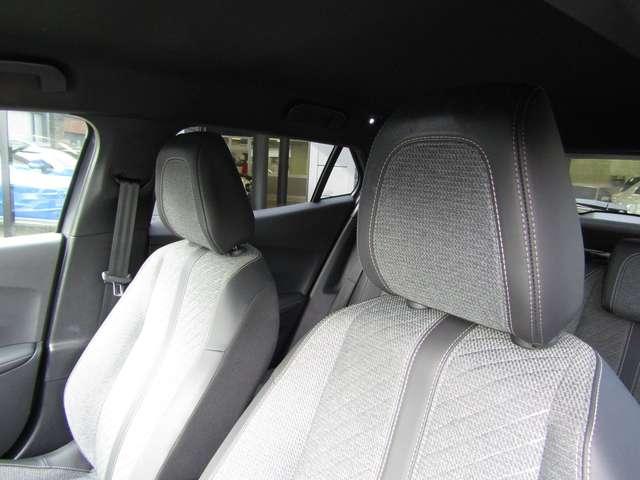 Peugeot 2008 1.2 BENZINA 100CV ALLURE MANUALE,LED,CERCHI 17