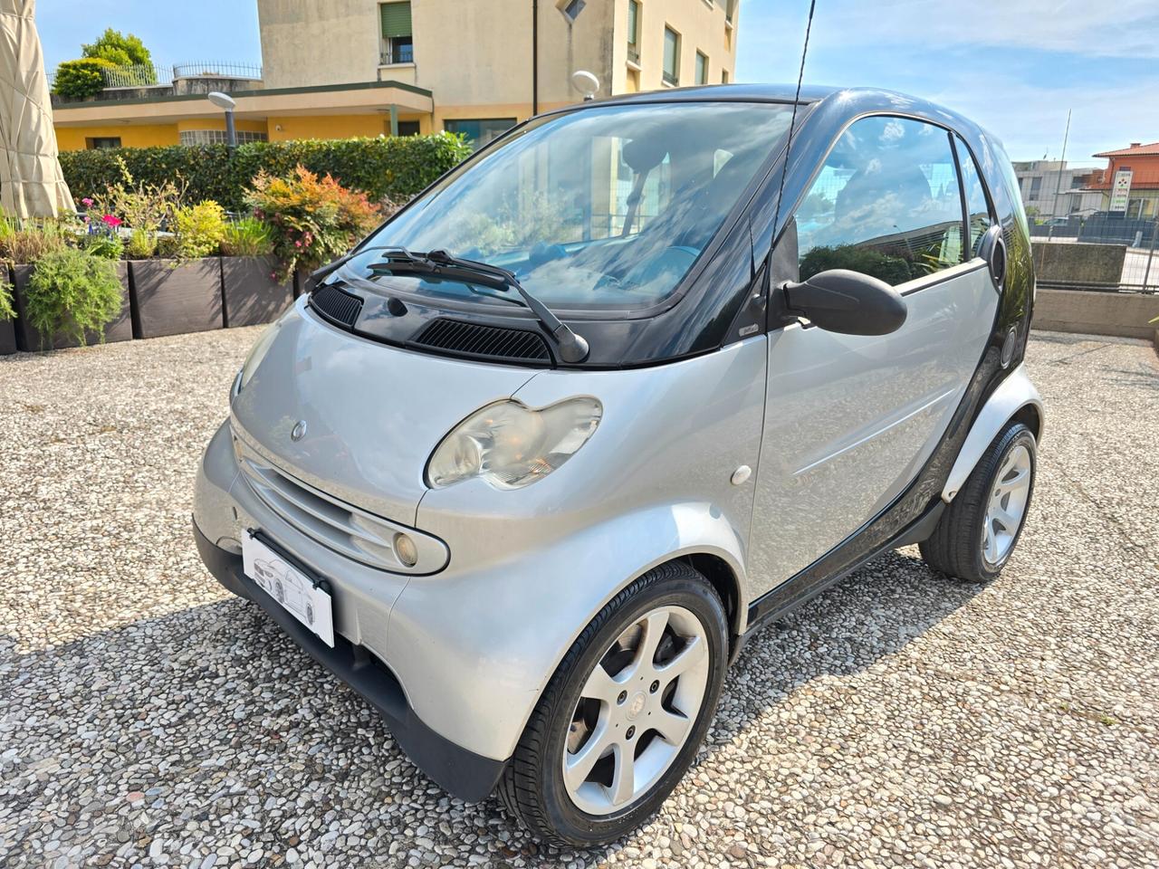 Smart ForTwo 700 pulse (45 kW) ok Neopatentati F1