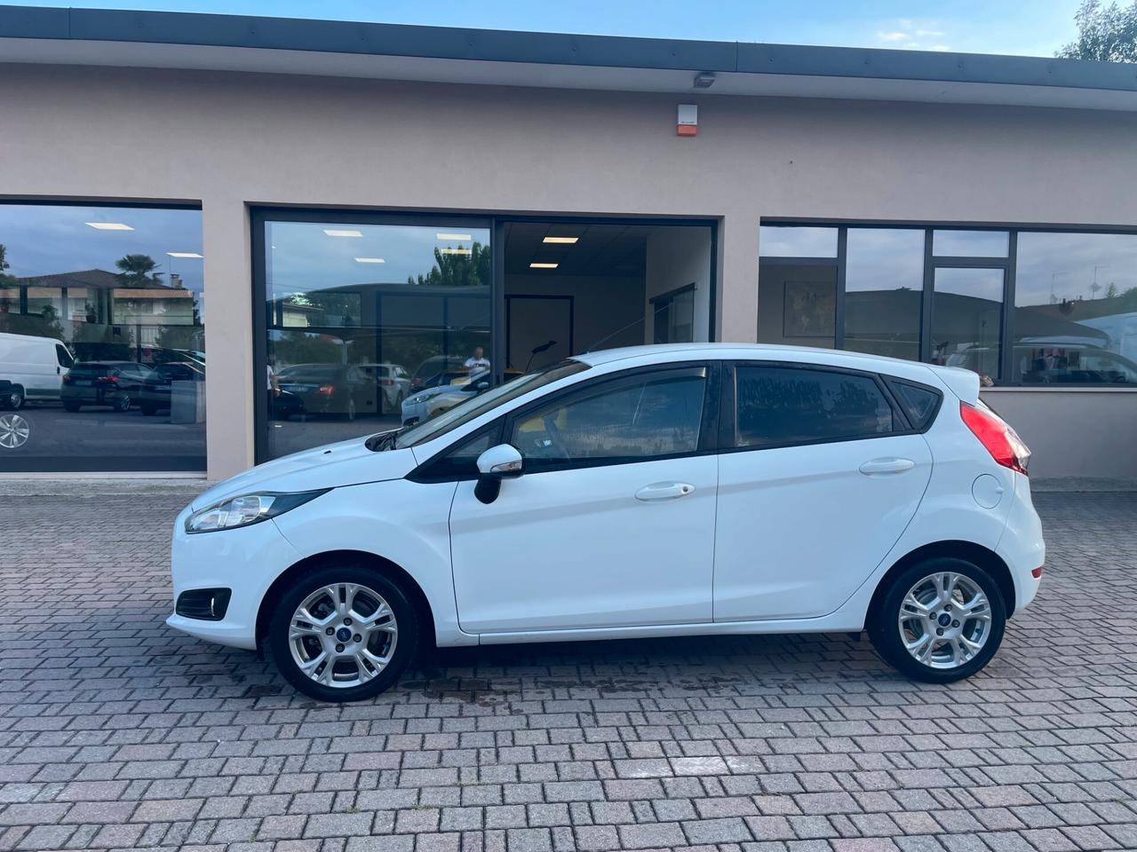 Ford Fiesta 1.5 TDCi 75CV 5 porte Business