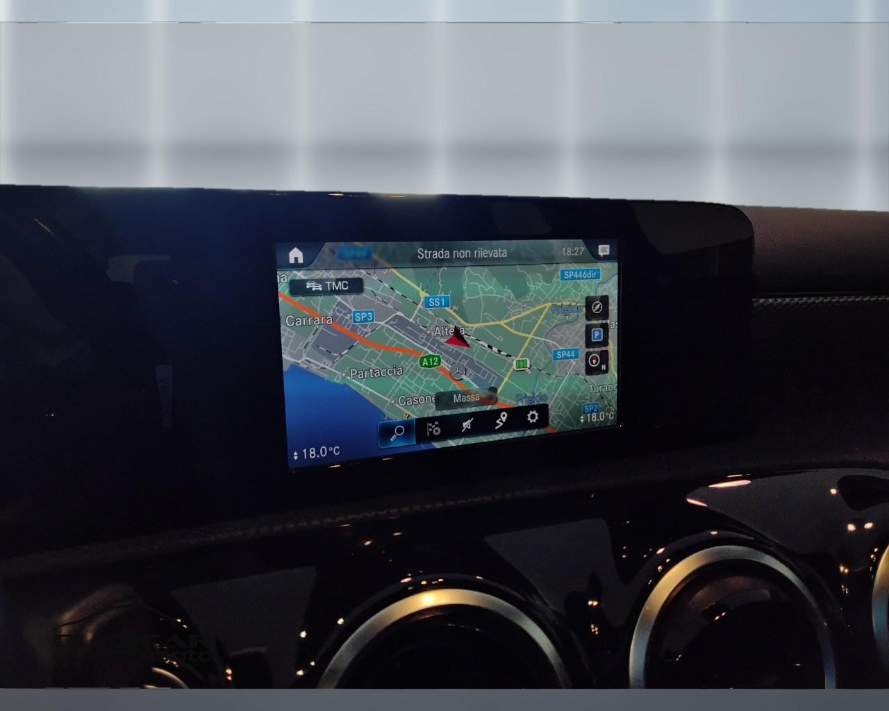 Mercedes-Benz Classe A - W177 2018 - A 180 d Sport auto