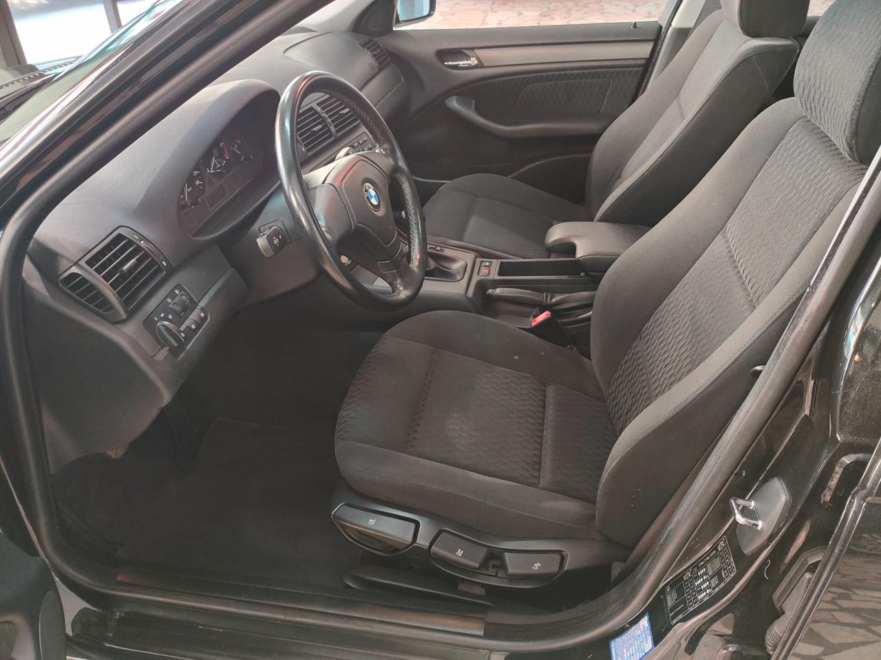 Bmw 318i cat AG 346 L 4 porte