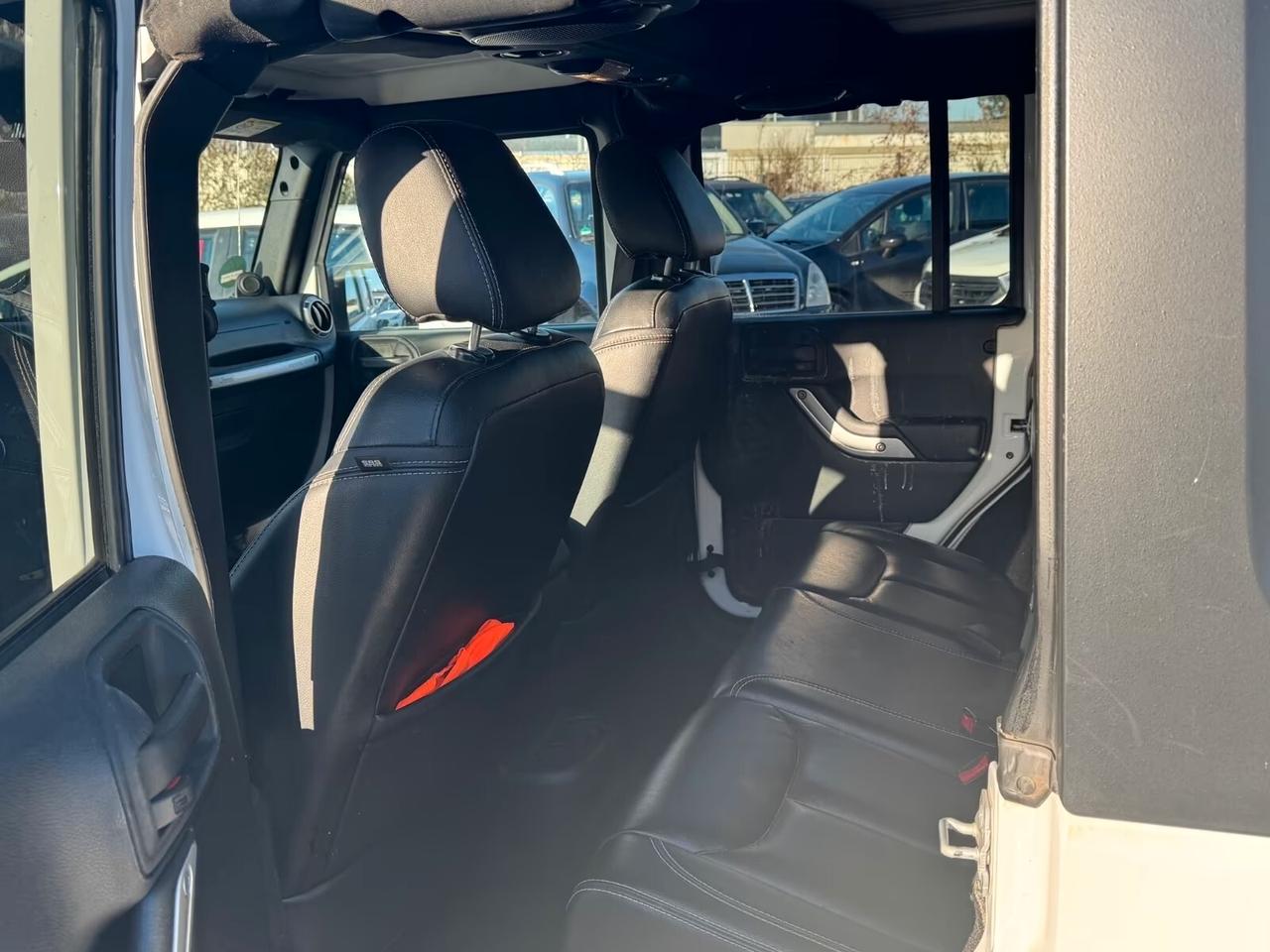 Jeep Wrangler 2.8 CRD DPF Sahara Auto