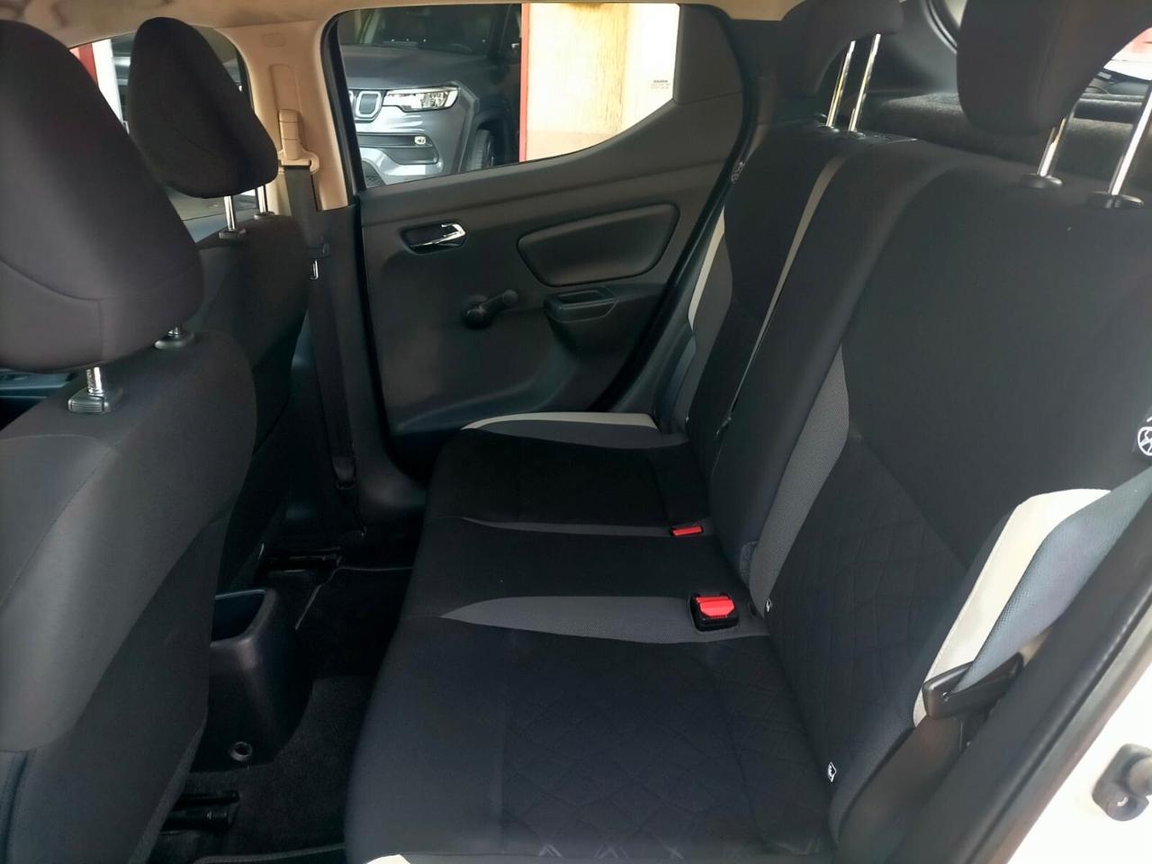 Nissan Micra 1.0L 12V 5 porte Acenta
