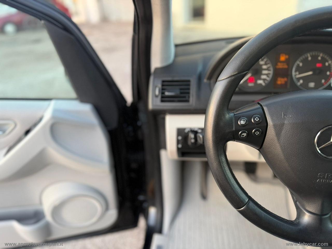 MERCEDES-BENZ A 150 BlueEFFICIENCY Avantgarde