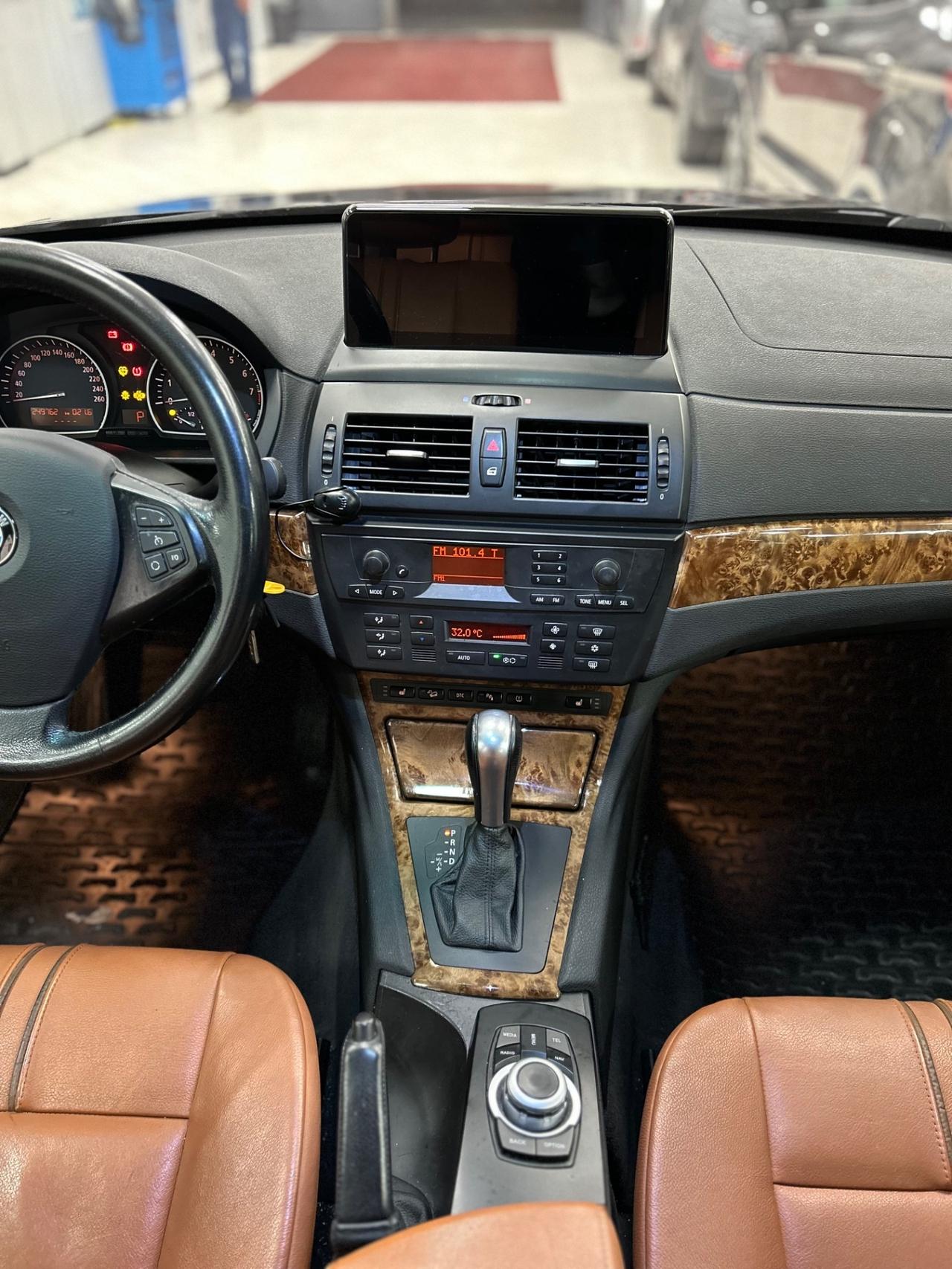 Bmw X3 2.5si CAT Futura (160 kw)