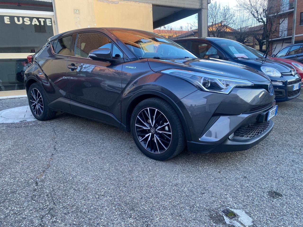 Toyota C-HR 1.8 Hybrid E-CVT Lounge 2WD NEOPATENTATI!!!