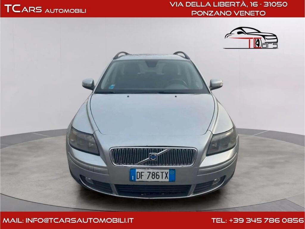 VOLVO V50 - PASSAGGIO DI PROPRIETÀ INCLUSO