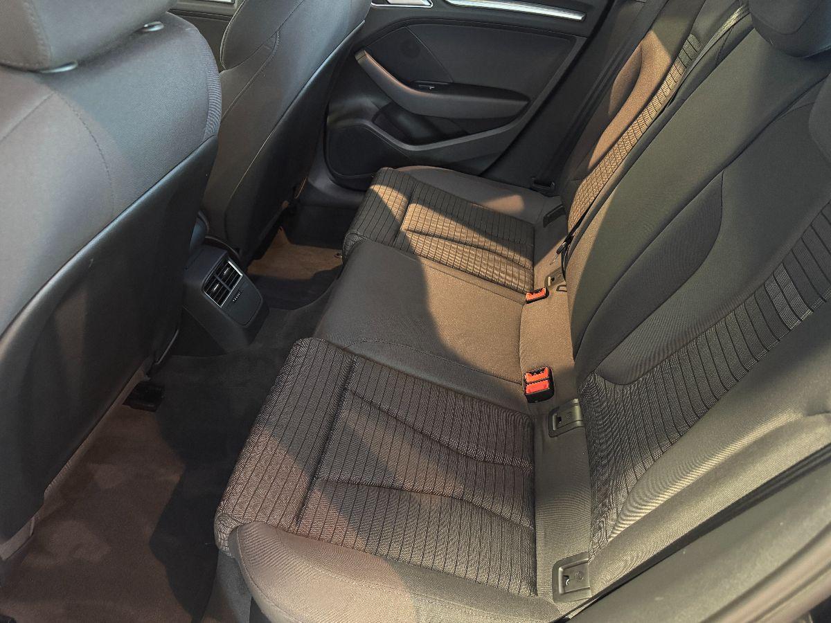 AUDI A3 SPB 1.6 TDI S tronic Sport Navi/Xeno/Led