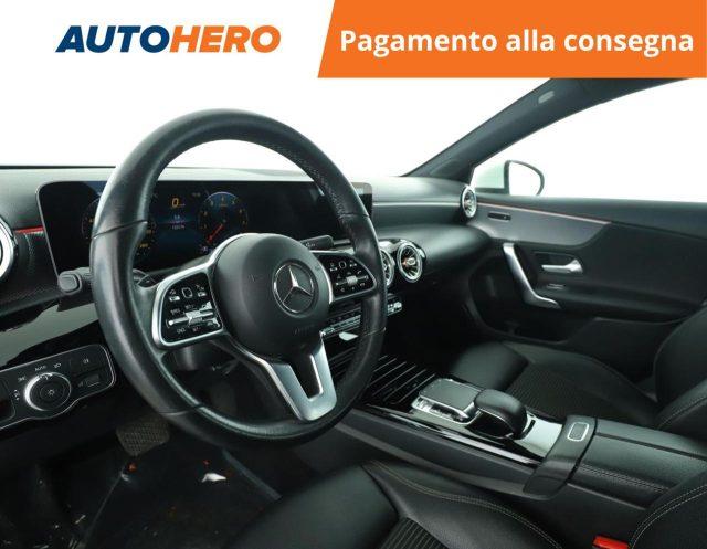 MERCEDES-BENZ A 200 Automatic Premium