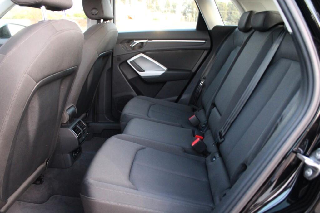 AUDI Q3 2.0 TDI 150 CV s-tronic *LED *Luci Ambiente