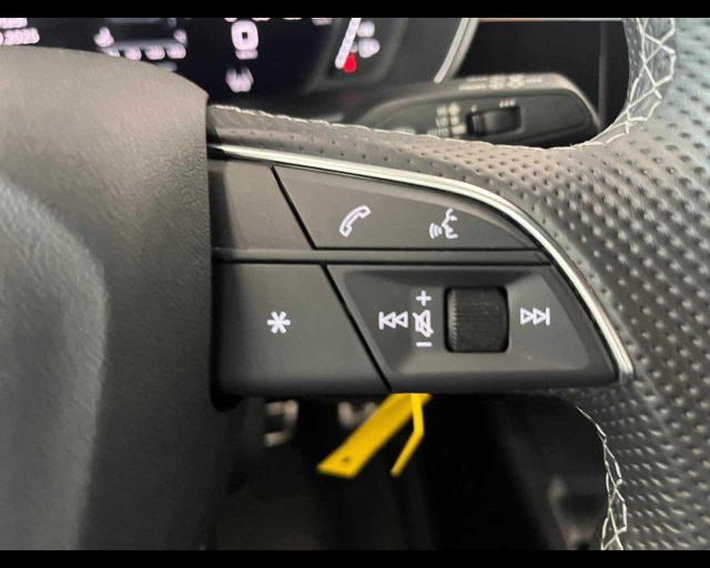 AUDI Q3 II 2018 35 2.0 tdi S line edition s-tronic