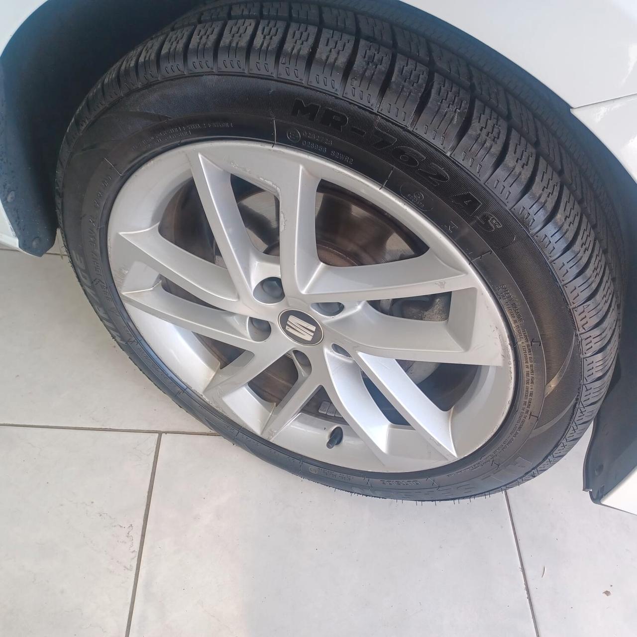 REGOLARMENTE TAGLIANDATA LEON 1.6 TDI PERFETTA