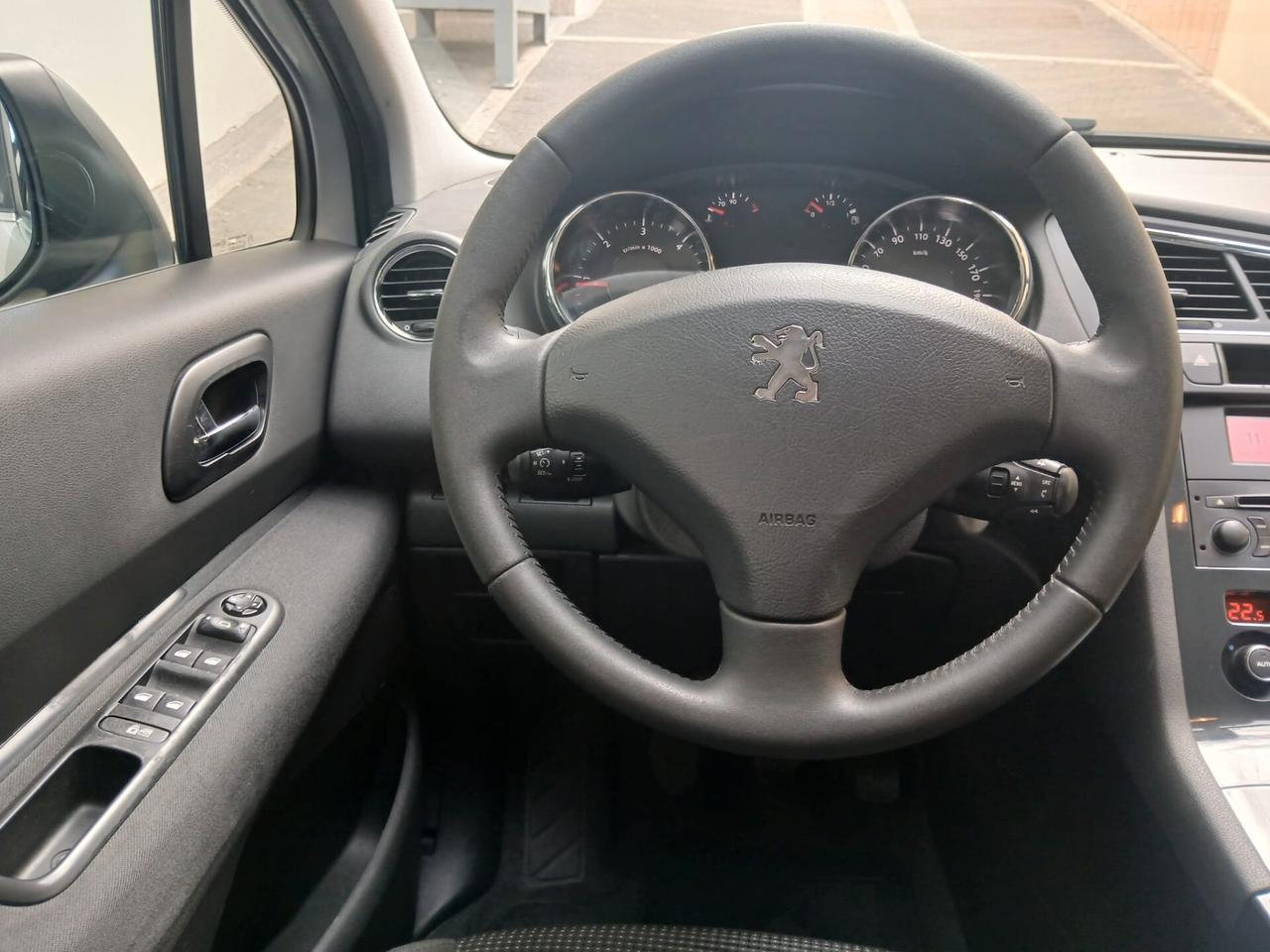 Peugeot 5008 1.6 HDI 116CV Business