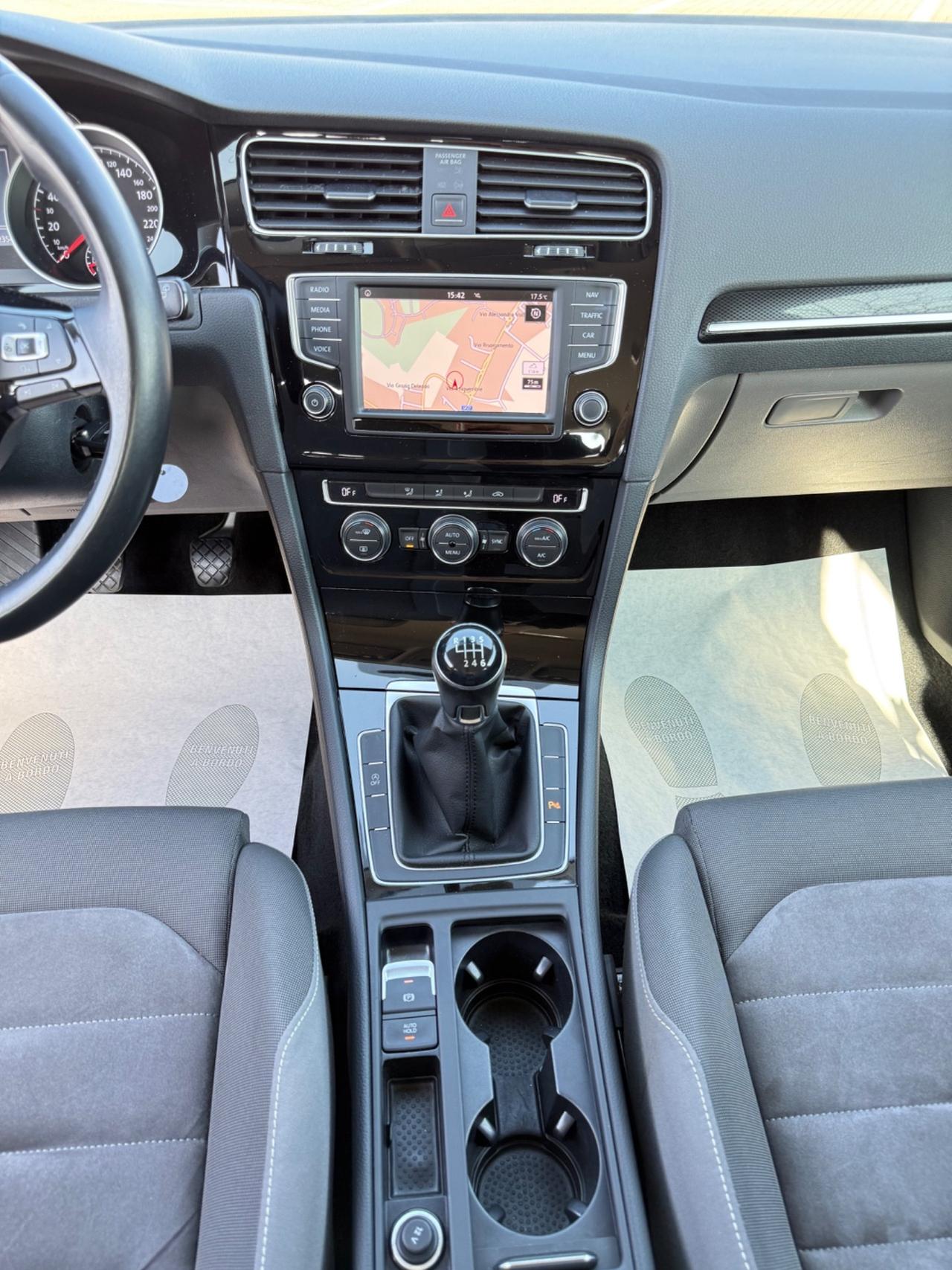 Volkswagen Golf Variant 1.4 TSI 125 CV Highline BlueMotion*Navi*Cerchi 17