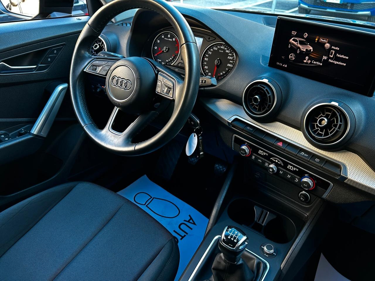 Audi Q2 30 TFSI Business 2021