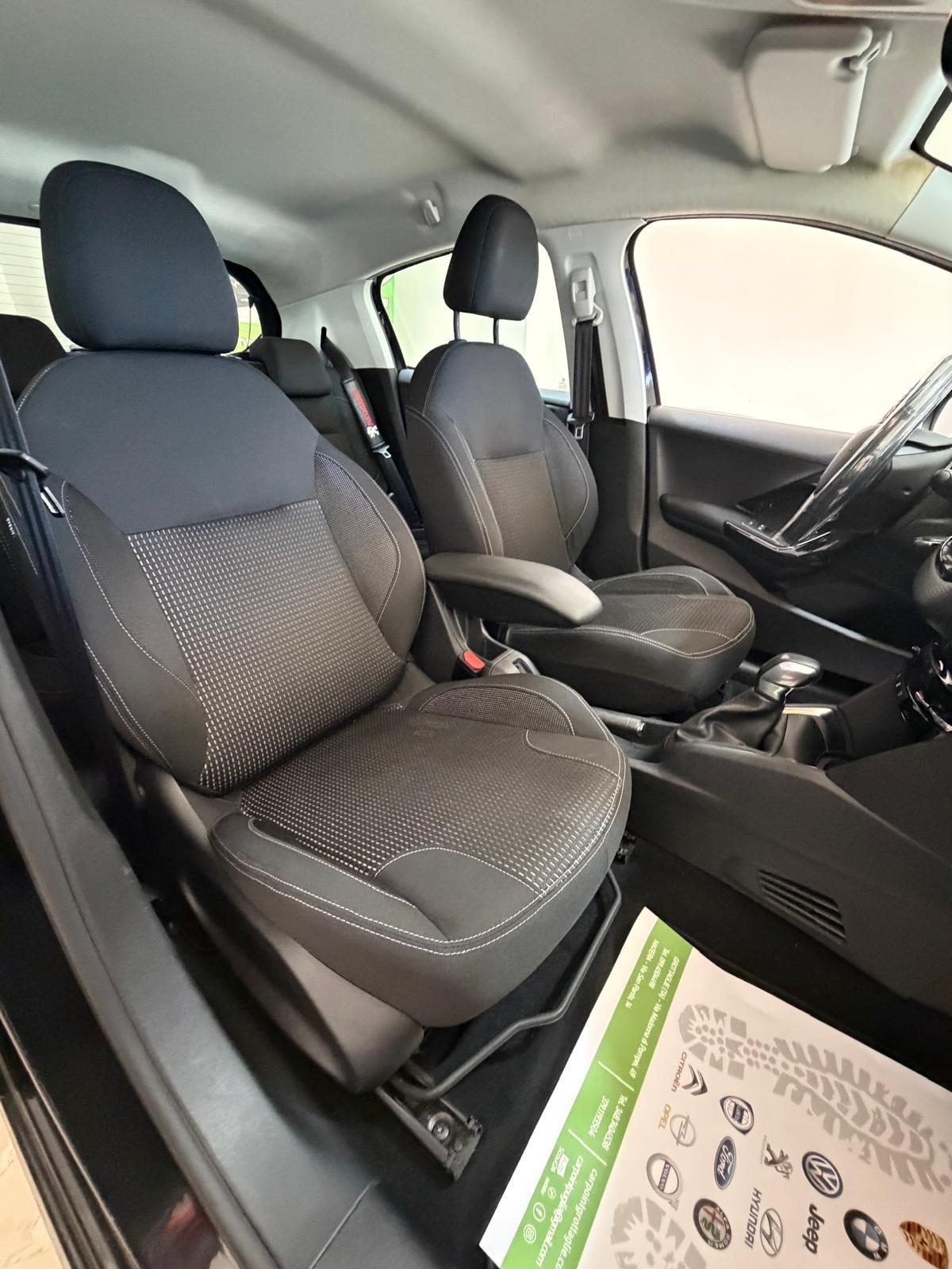 Peugeot 208 PureTech 82 5 porte Access