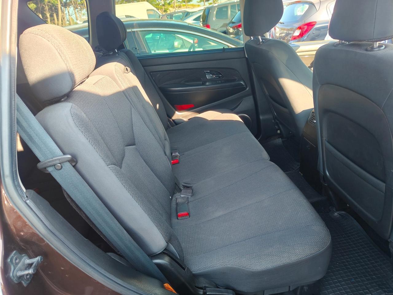 Ssangyong Rexton W 2.0 Xdi 4WD 7 posti