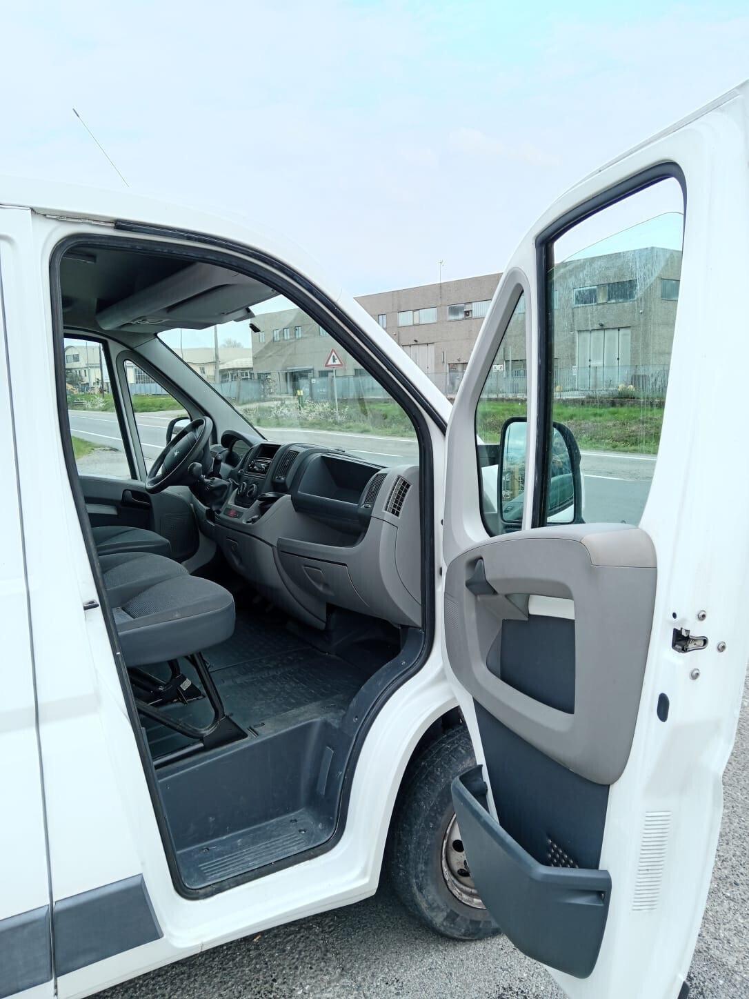 Peugeot Boxer 333 2.2 HDi/120CV PM Autocarro