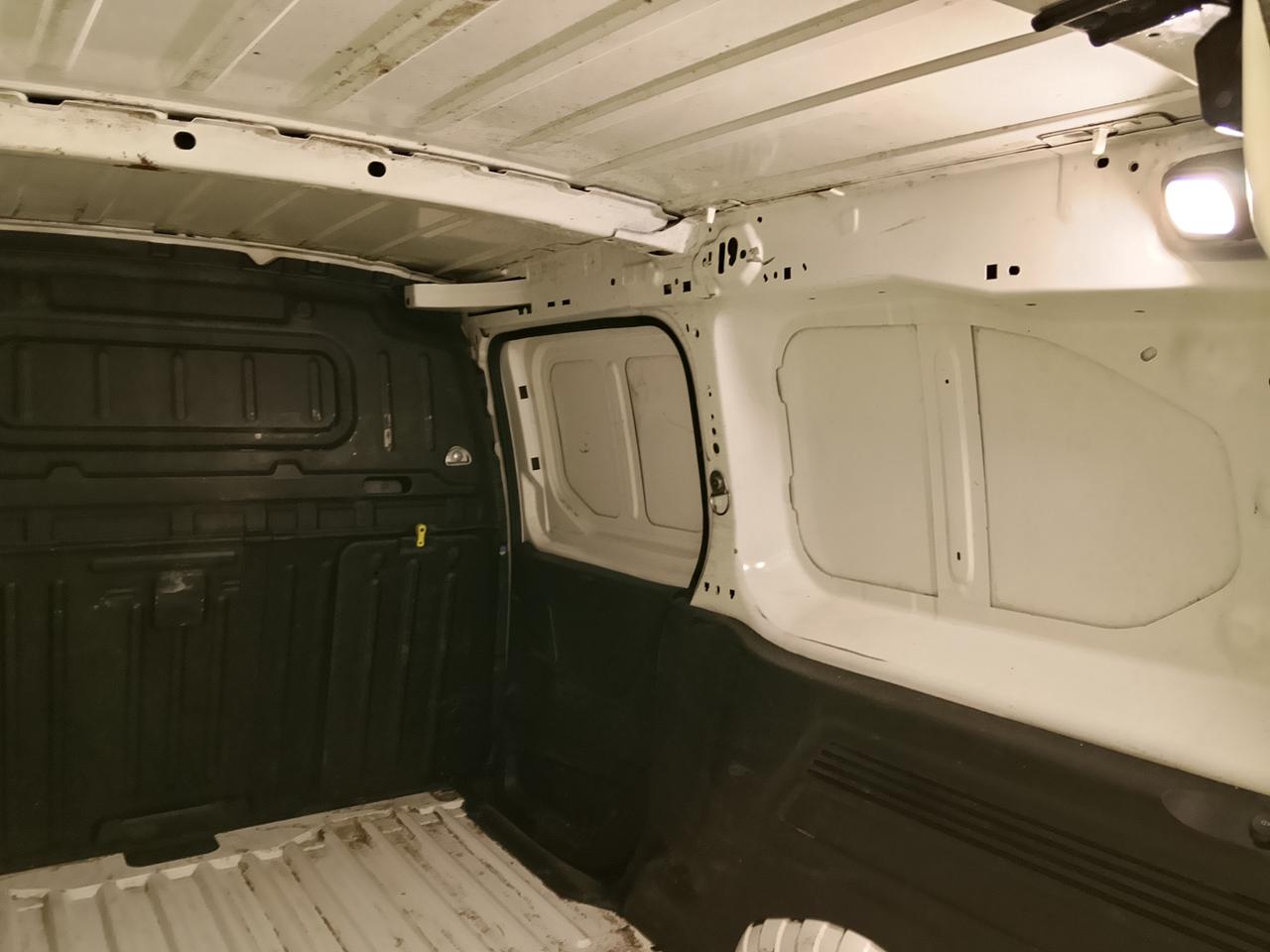 PEUGEOT Partner 2018 - Partner 1.5 bluehdi 100cv L2 Grip E6d