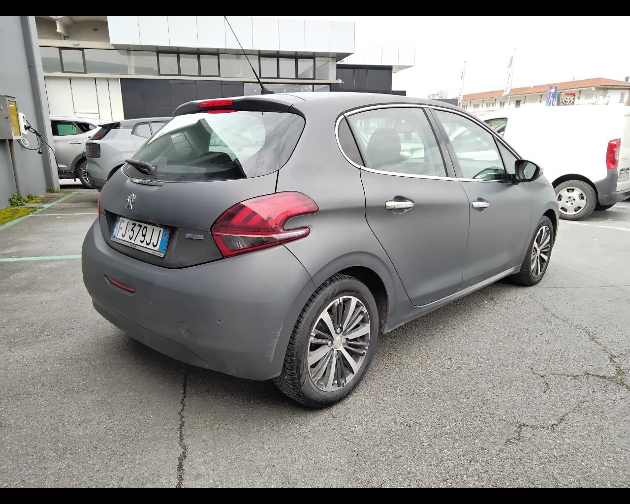 PEUGEOT 208 I 2015 - 208 5p 1.2 puretech Access 82cv