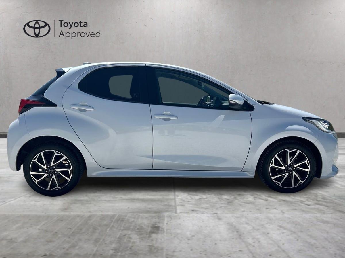 TOYOTA Yaris IV 2020 - Yaris 1.0 Dynamic