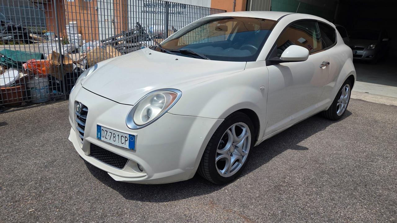 Alfa Romeo MiTo 1.4 105 CV M.air Distinctive Premium Pack