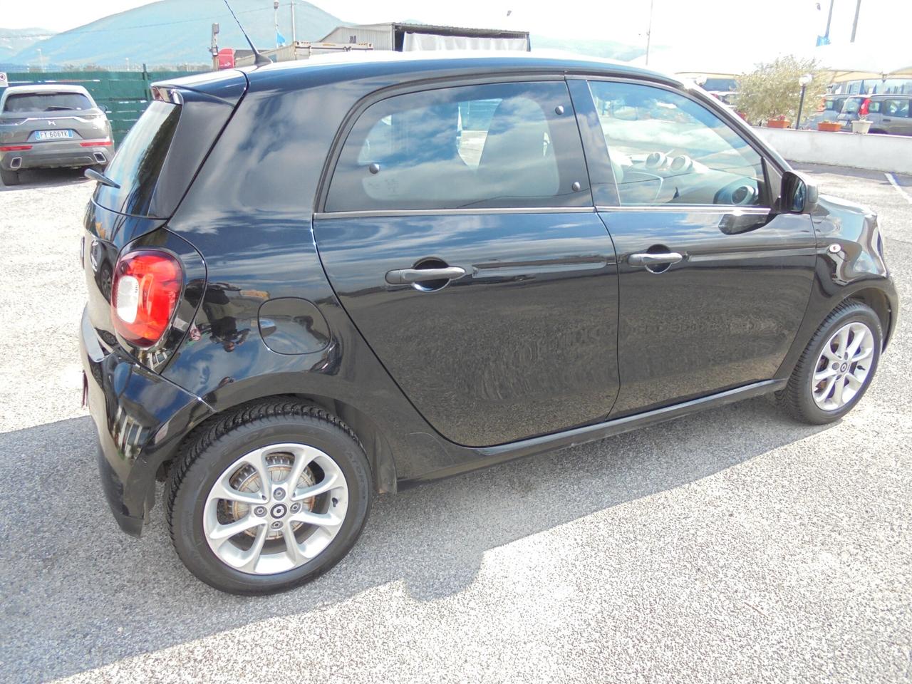 Smart ForFour 70 1.0 Youngster