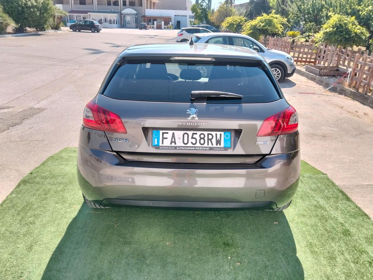 Peugeot 308 BlueHDi 120 S&S Allure