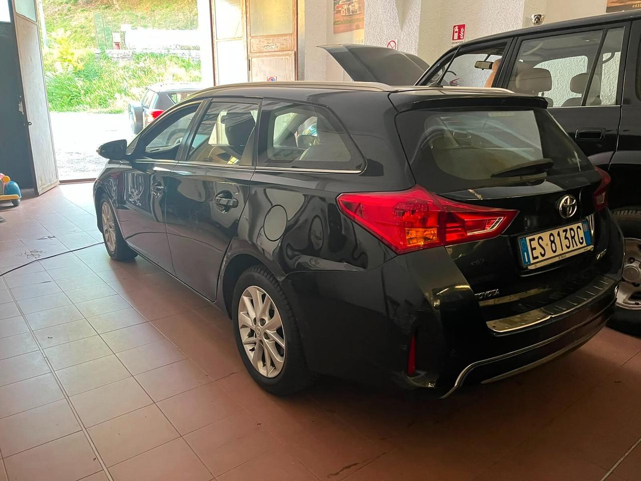 Toyota Auris 1.4 D-4D 5 porte