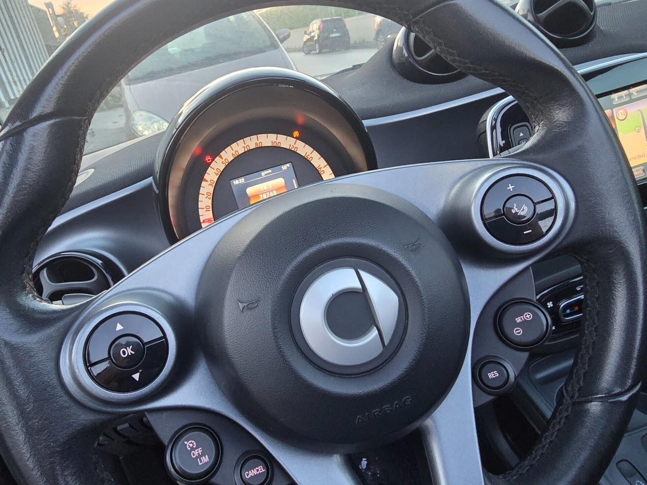 Smart ForTwo 70 1.0 twinamic cabrio Passion GPL