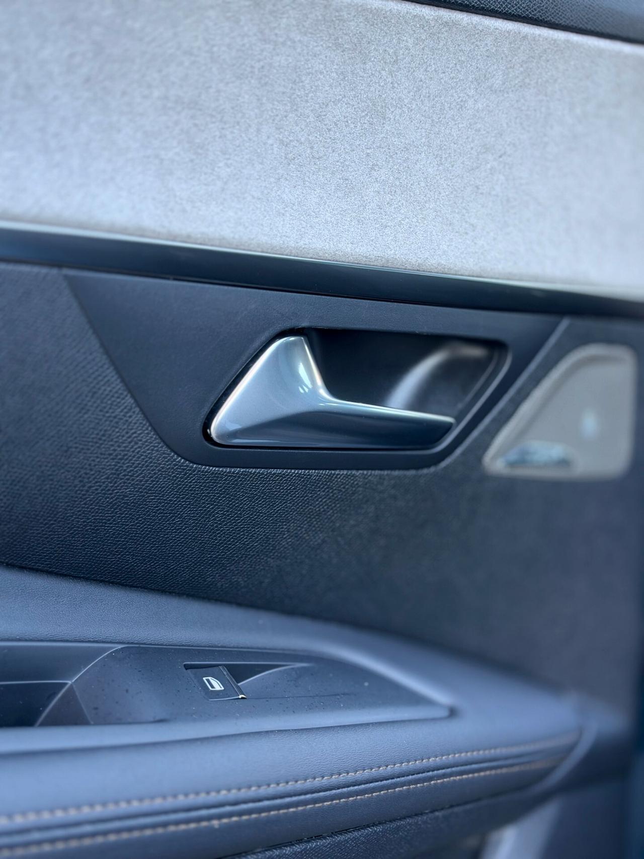 Peugeot 3008 1.5 bluehdi GT S con TETTO APRIBILE,VIRTUAL COCKPIT,APPLE CARPLAY,TELECAMERA 360,INTERNI ALCANTARA/P