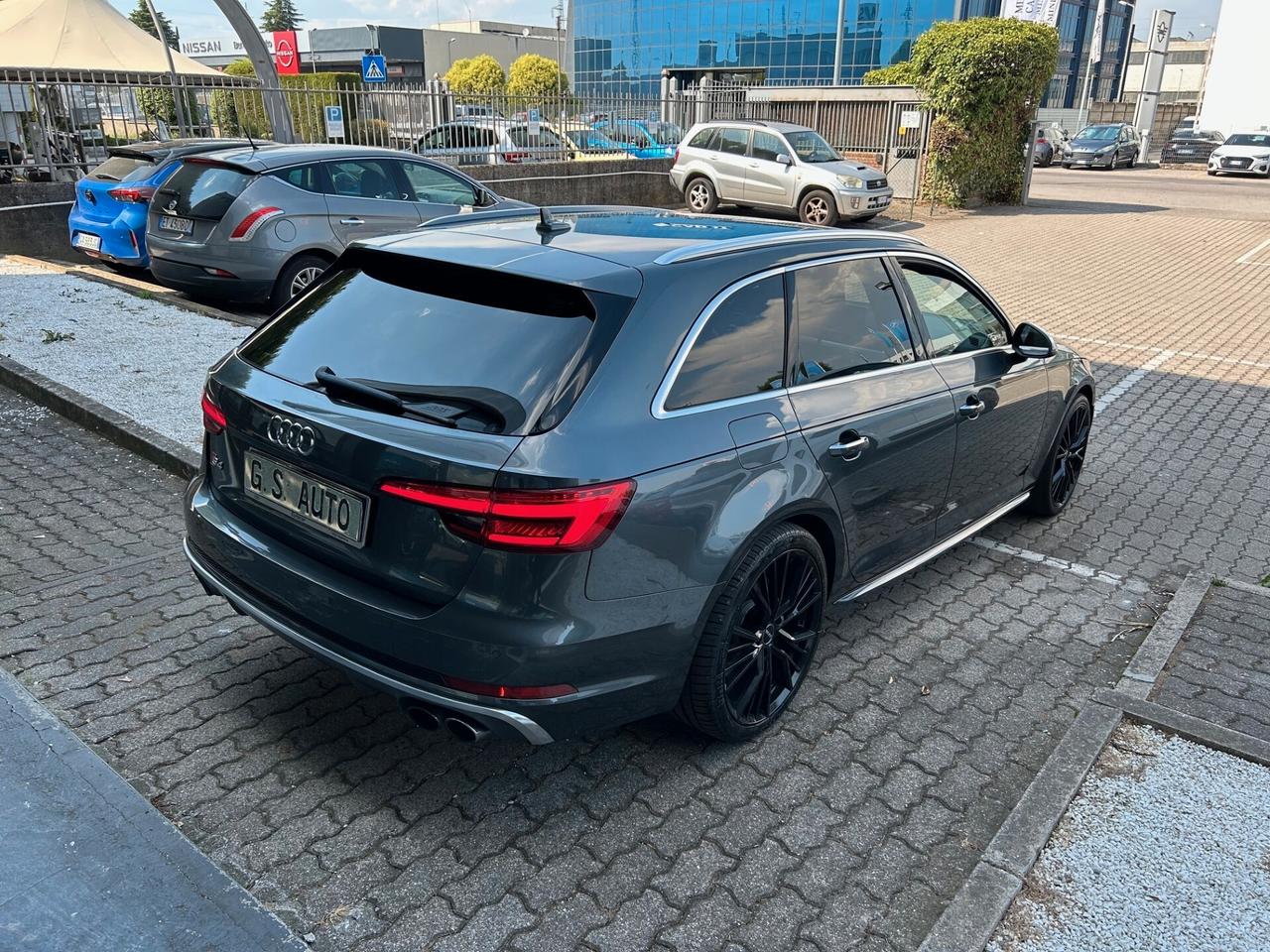 Audi S4 Avant 3.0 tfsi quattro 354cv tiptronic