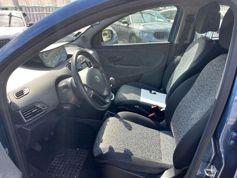 Lancia Ypsilon Ypsilon 1.0 FireFly 5 porte S&S Hybrid Silver Plus