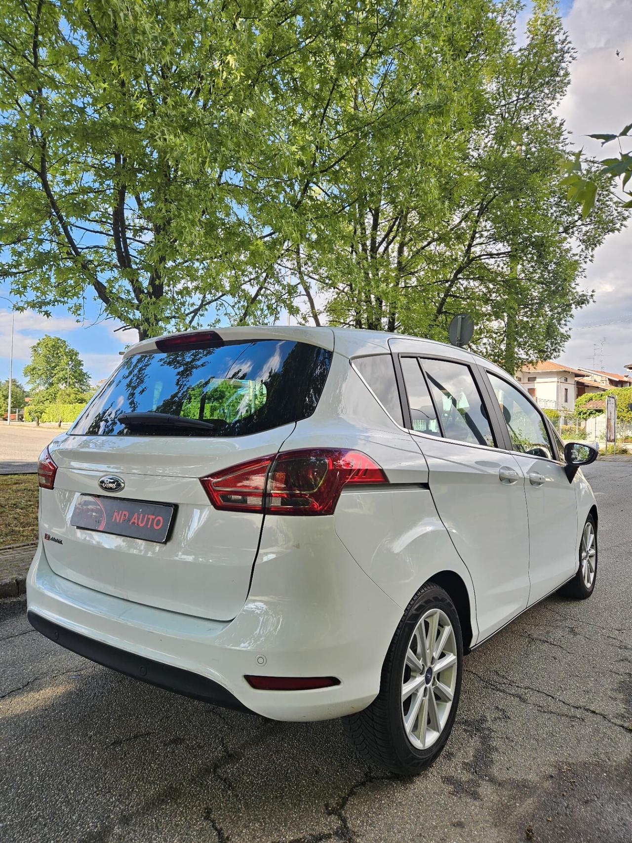Ford B-Max 1.5 TDCi 75 CV Business Titanium