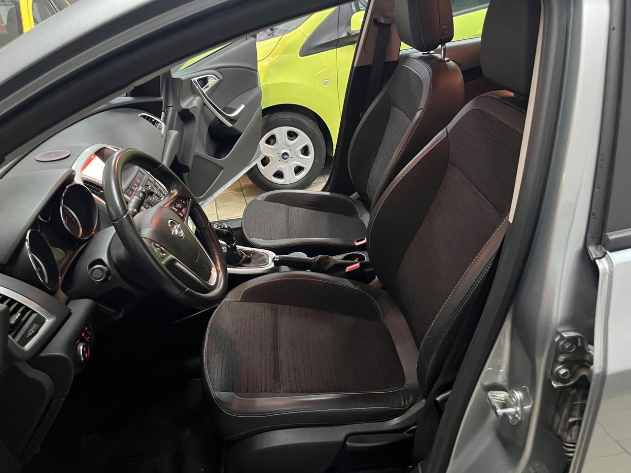 Opel Astra 1.4 Turbo 140CV Sports Tourer GPL 2014