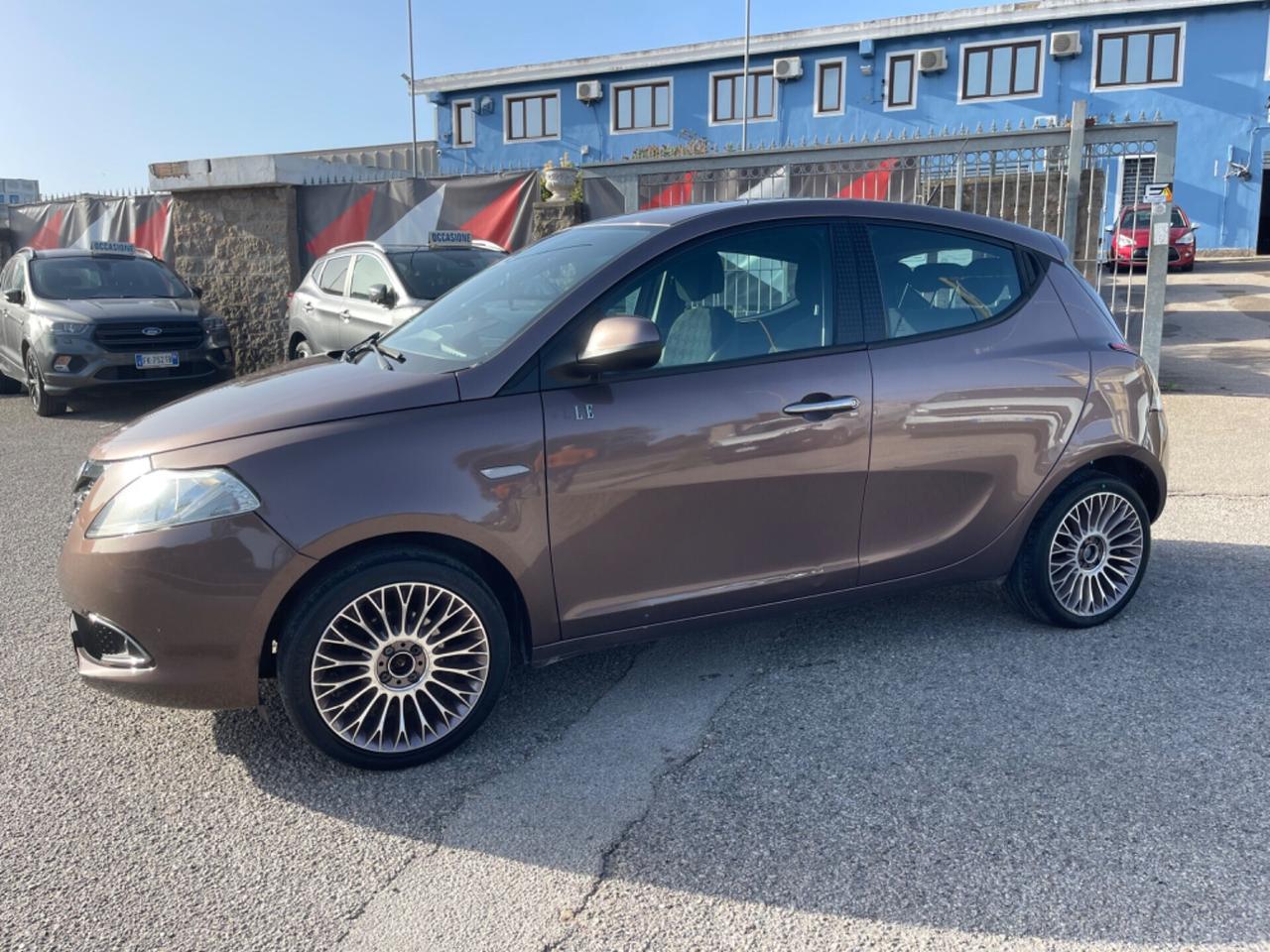 Lancia Ypsilon 1.3 MJT 16V 95 CV 5 porte