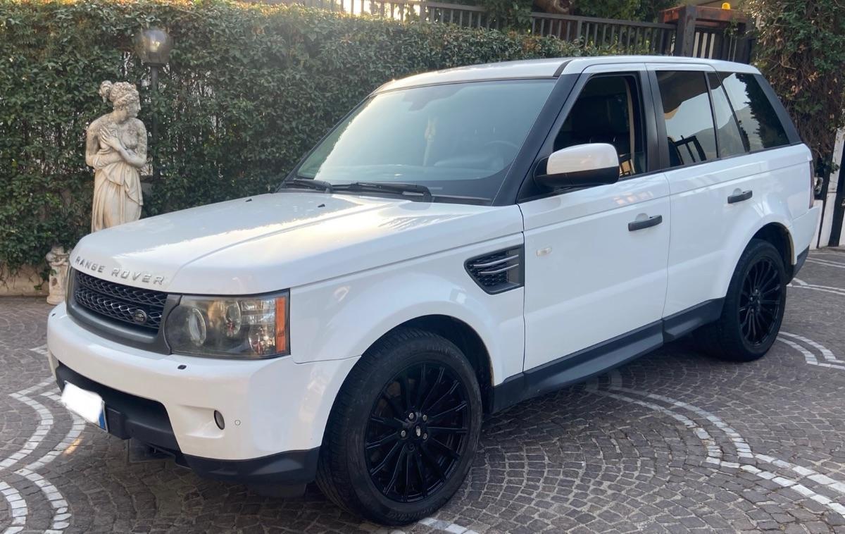 LAND ROVER Range Rover Sport 3.0 TDV6 HSE